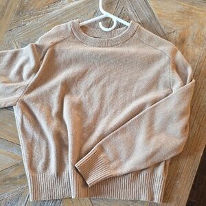 Banana Republic boxy super soft layering sweater M